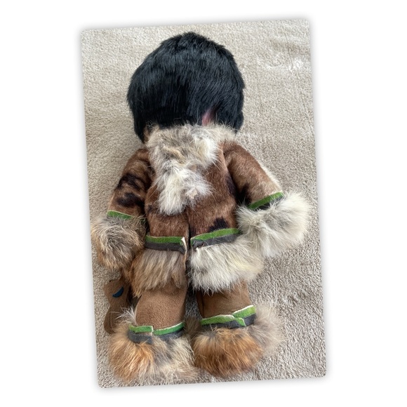 Vintage 11” Alaska Eskimo Souvenir Doll Real Fur Parka & Boots 1960s - Picture 7 of 8